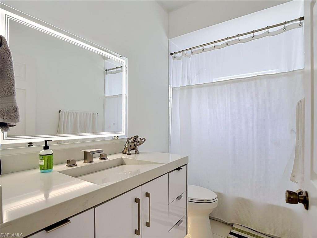 10735 San Tropez CIR photo 14