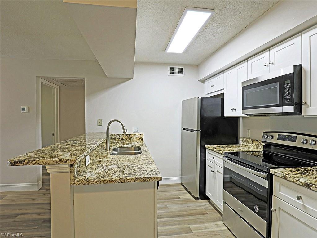 5305 Summerlin RD 506