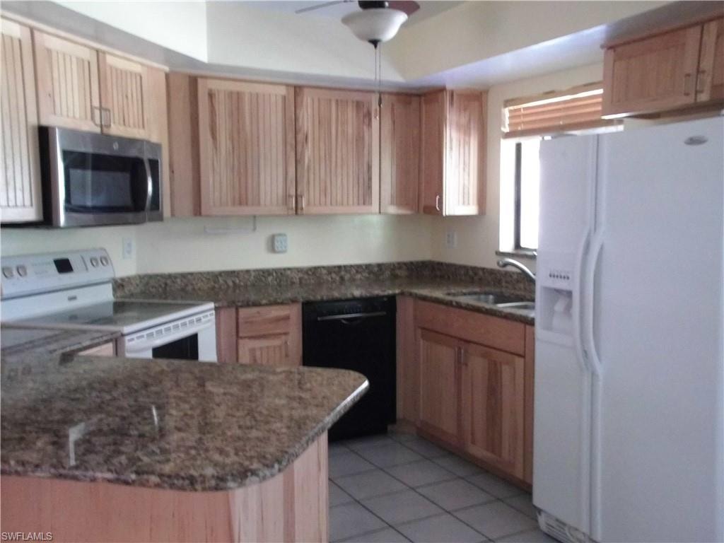 426 Hamilton AVE photo 9