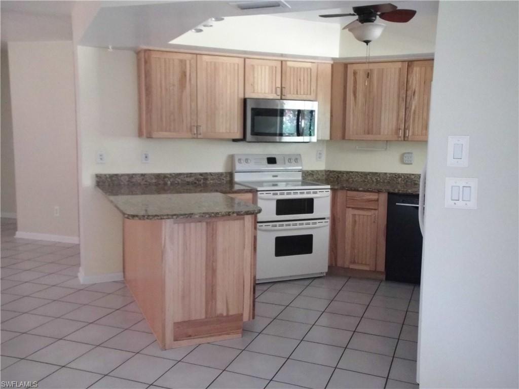 426 Hamilton AVE photo 8
