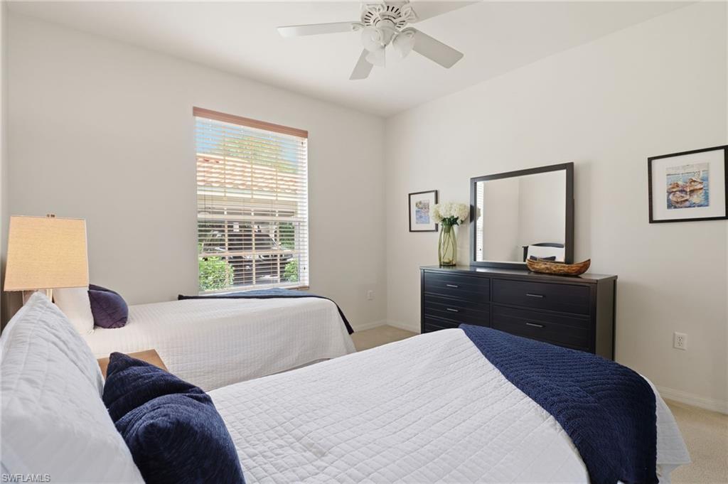 Bedroom with two twin beds