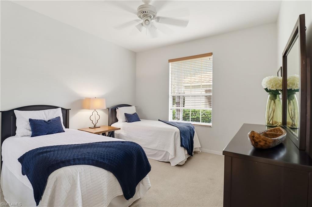 Bedroom with two twin beds