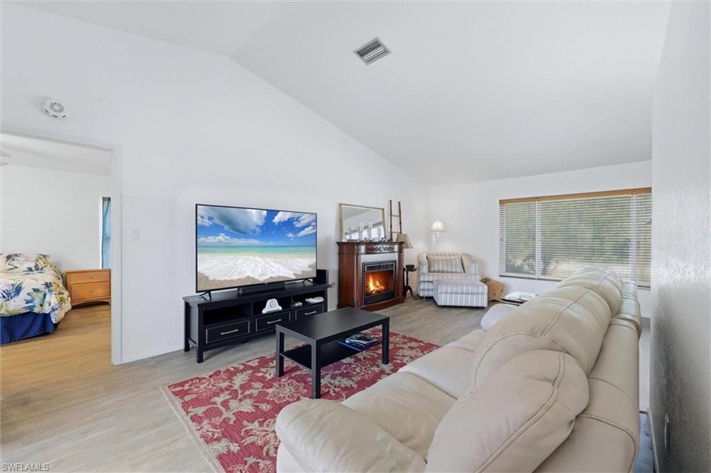 2084 Leisure ST photo 11