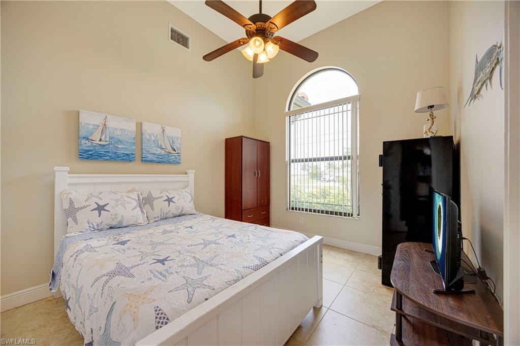 2509 Surfside BLVD photo 10