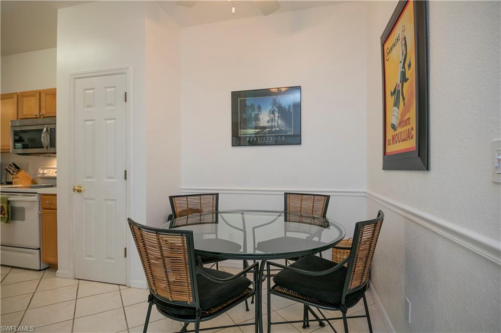 3964 Bishopwood CT E 1-202