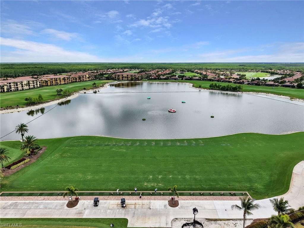 Golf driving range