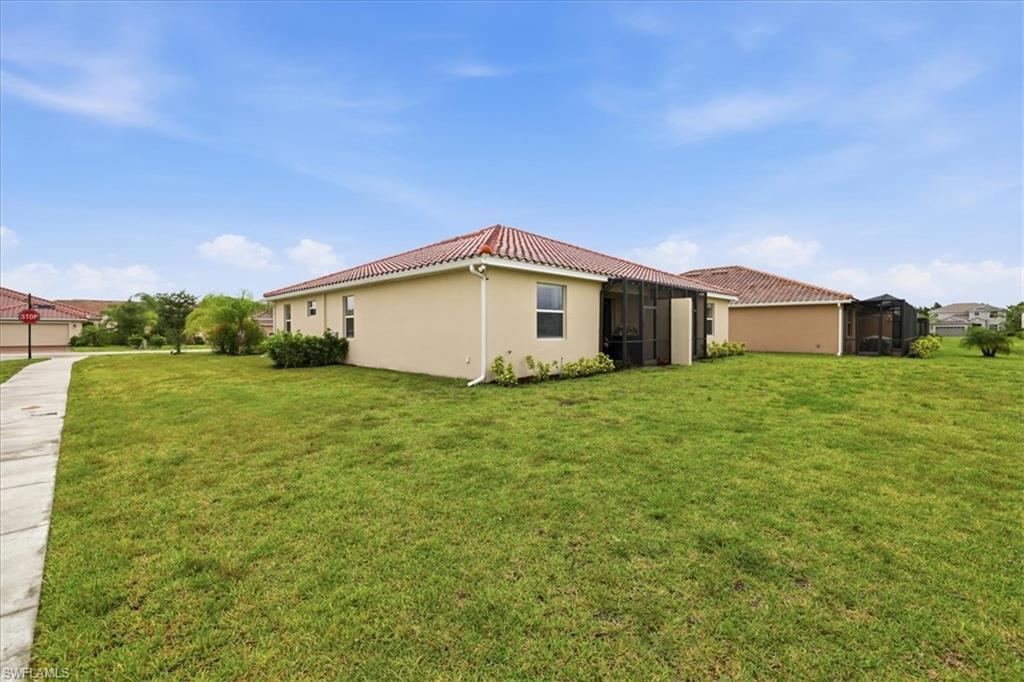 2636 Vine AVE photo 28