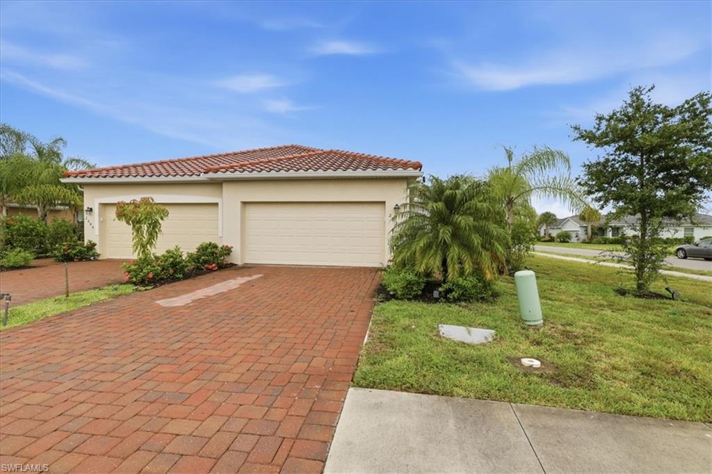 2636 Vine AVE photo 35