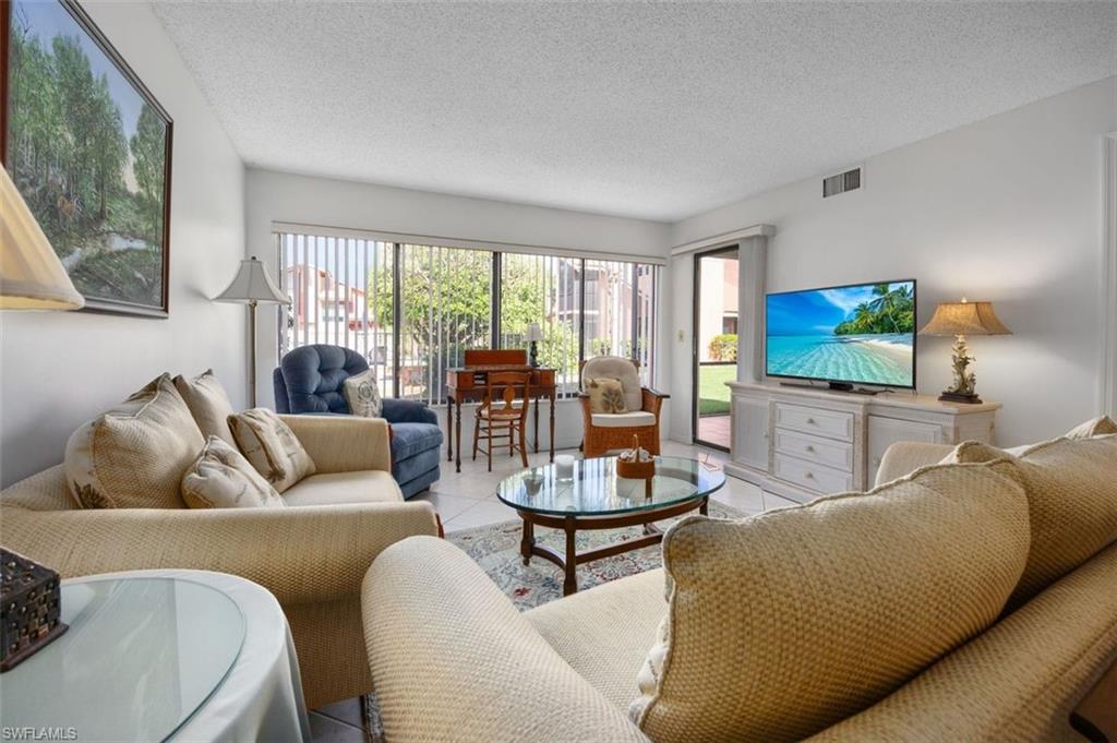 114 Cypress WAY E D3 photo 6