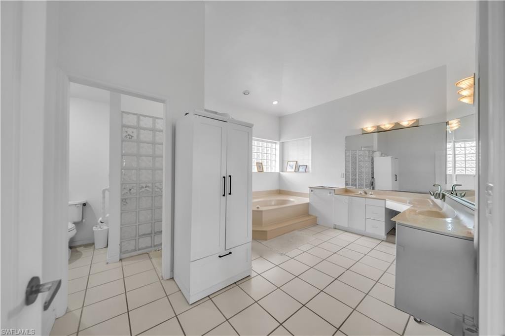 16971 Timberlakes DR photo 20