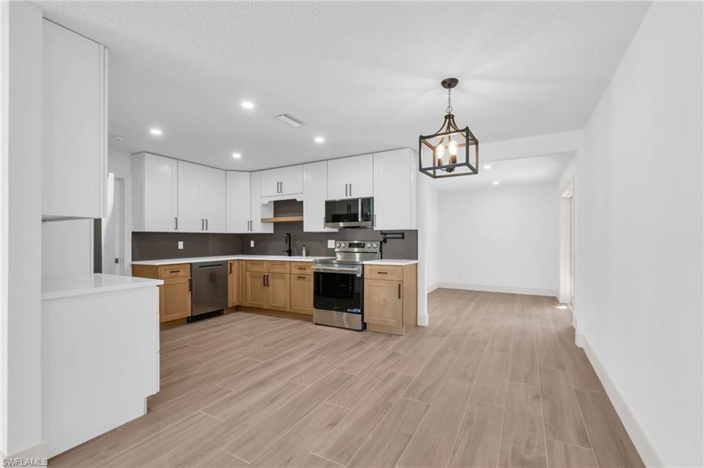 2114 Davis BLVD photo 6