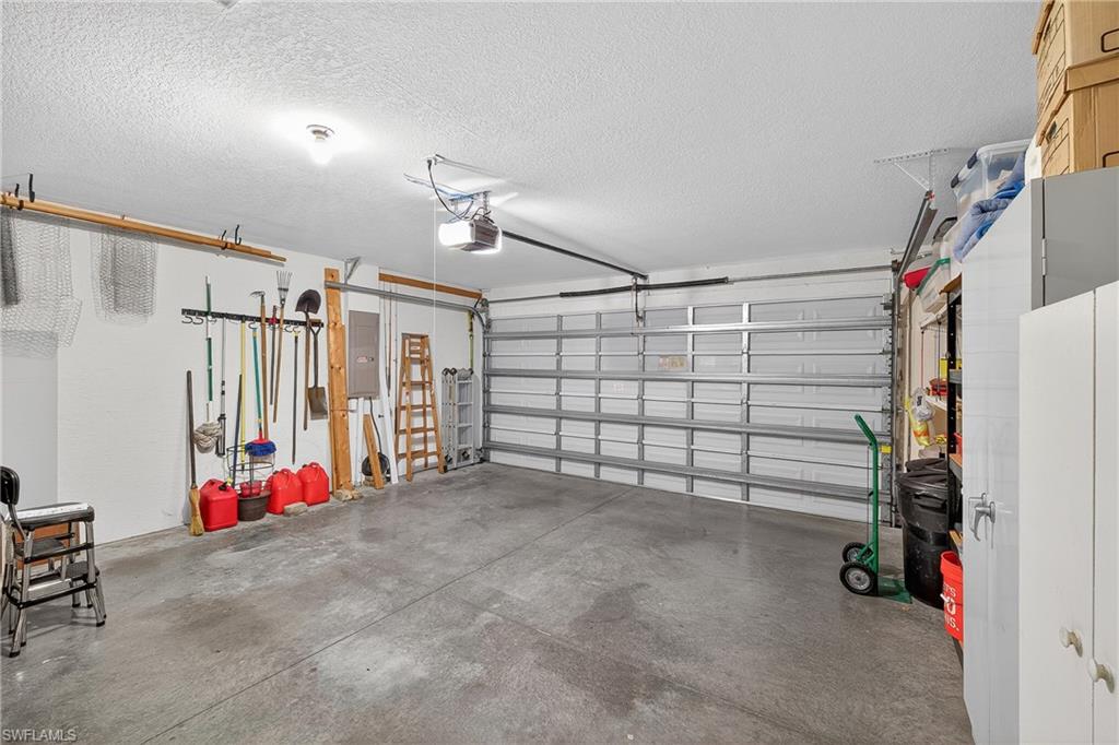 12835 Oakpointe CIR photo 12
