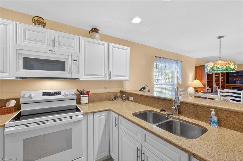 12835 Oakpointe CIR photo 7
