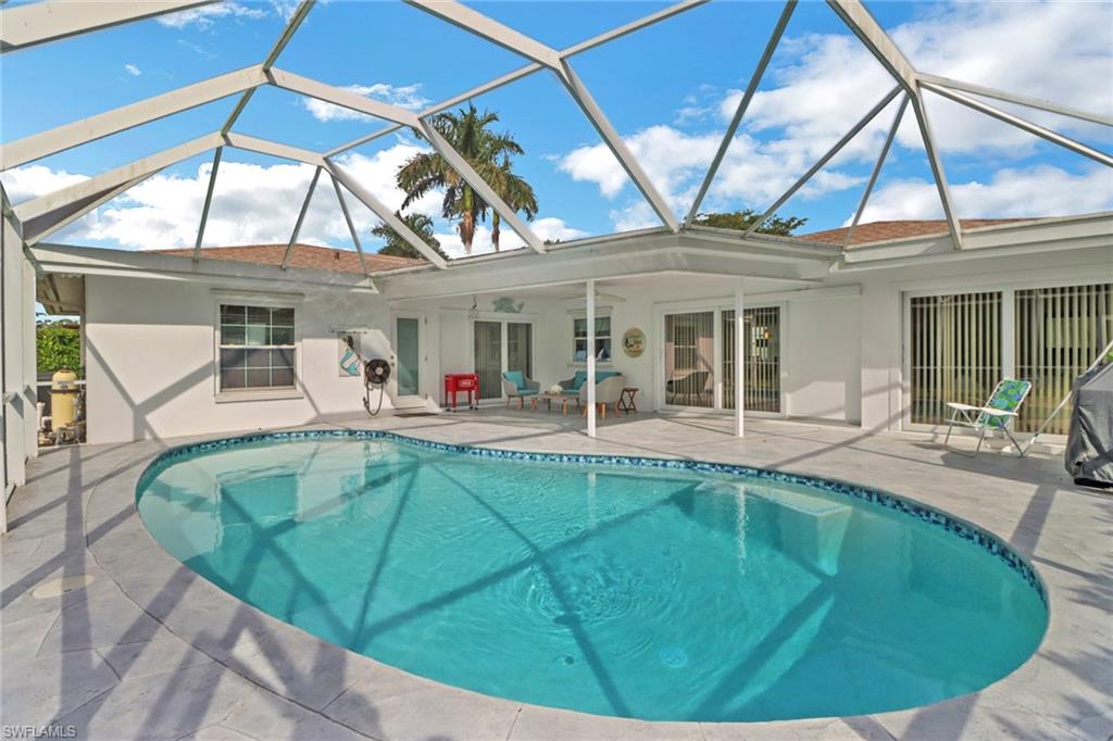 4556 Lakewood BLVD