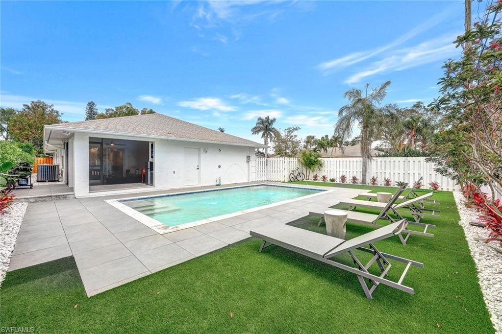 Spacious back yard