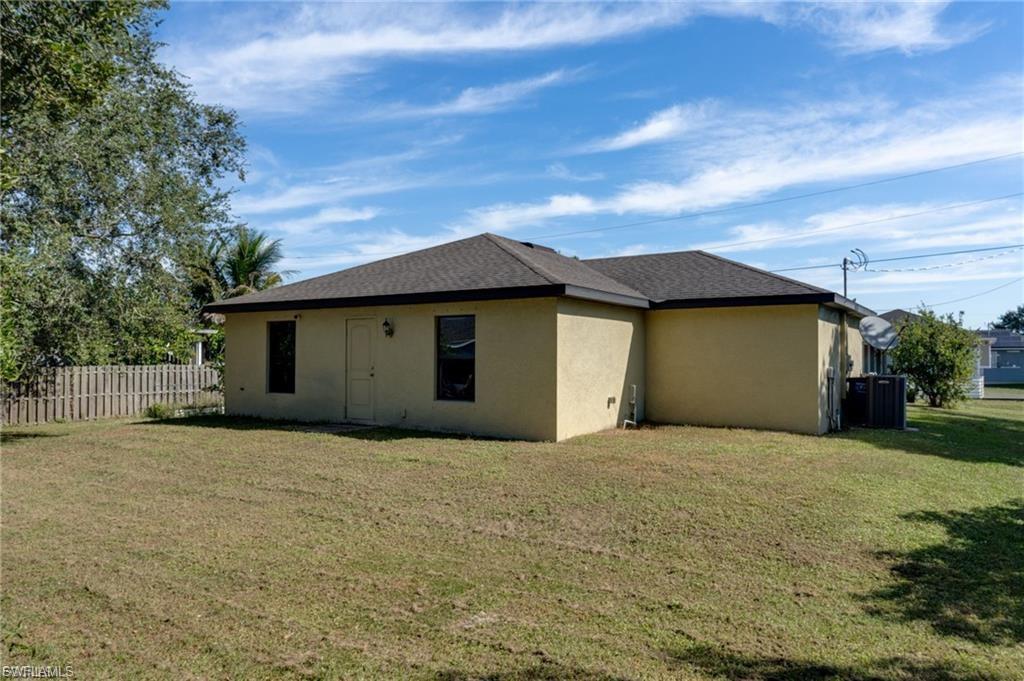 824 Umber DR