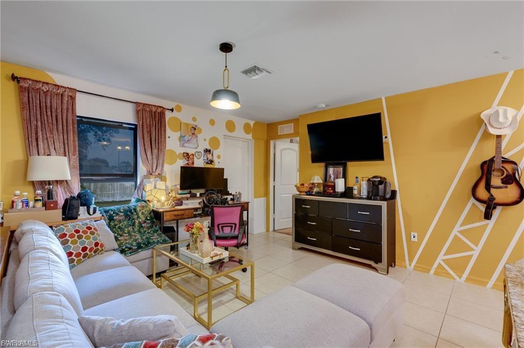 824 Umber DR photo 18