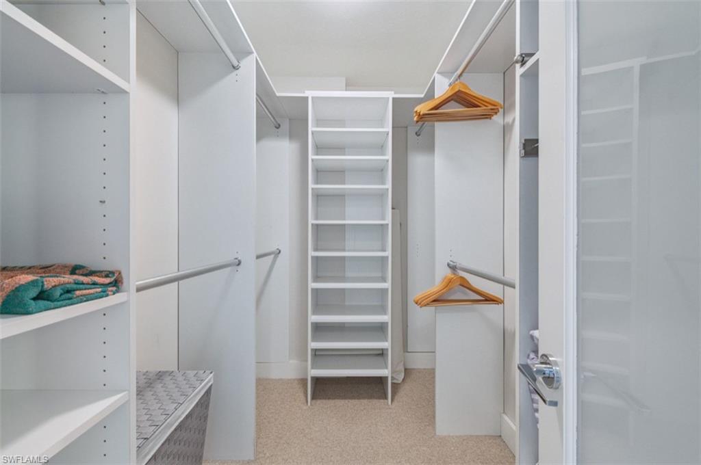 Master Bedroom Spacious closet