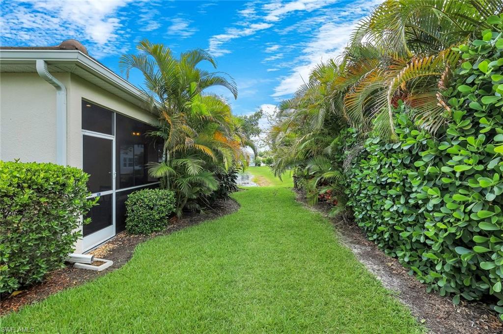 Green space next to side lanai