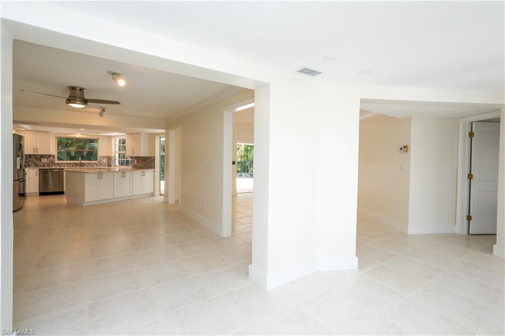 2901 Crayton RD photo 32