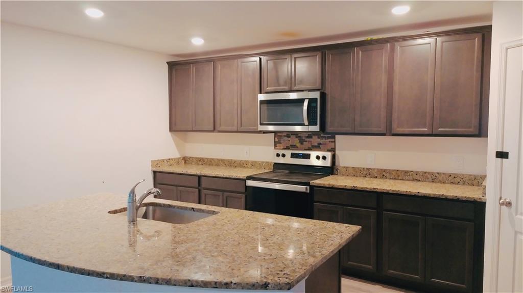 244 Loadstar ST photo 6
