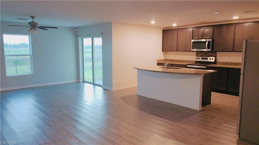 244 Loadstar ST photo 11