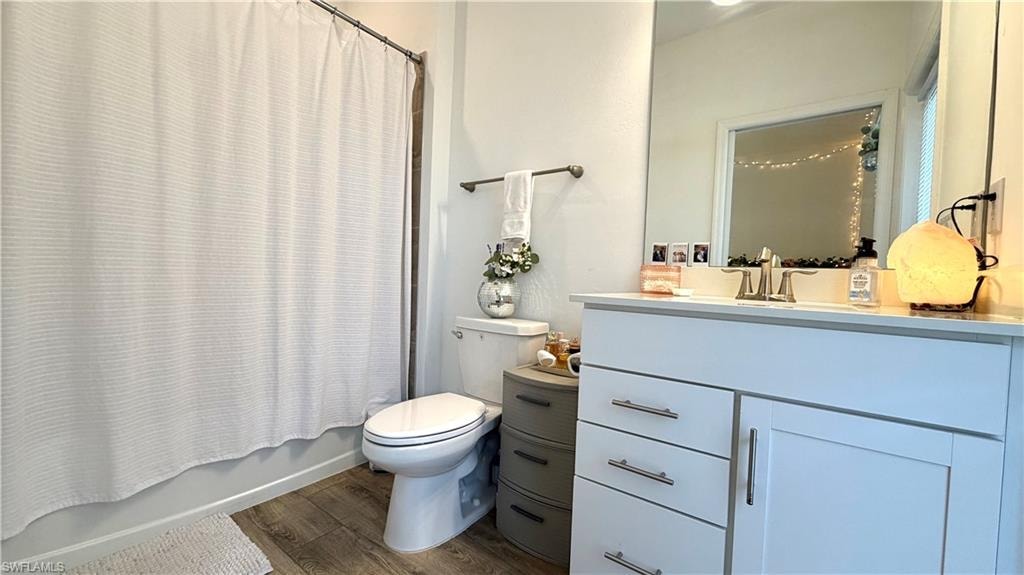 En suite bath and poolBath