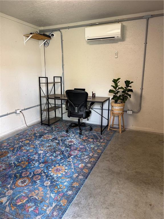 Private entry into the shop