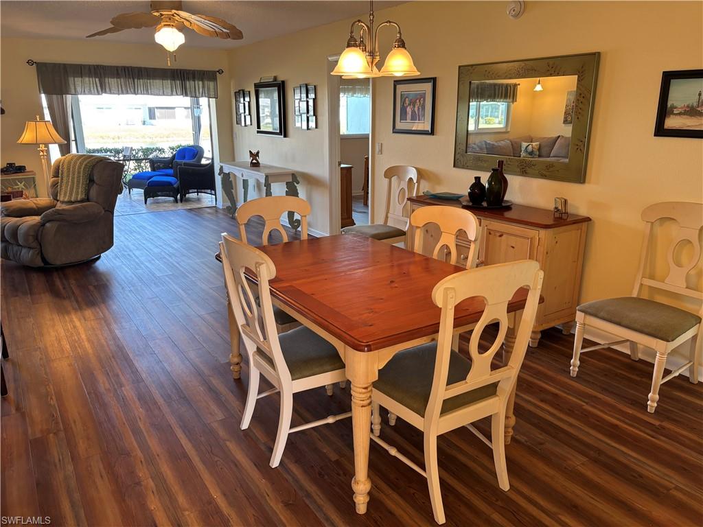 1515 Edgewater CIR photo 13