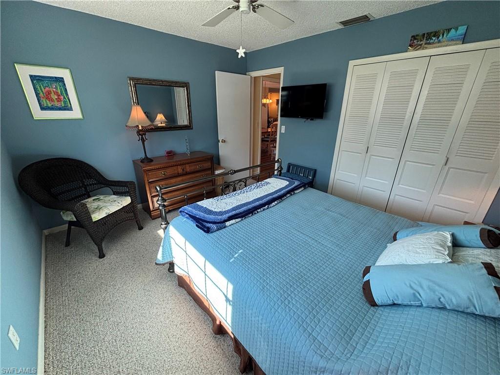 1515 Edgewater CIR photo 26