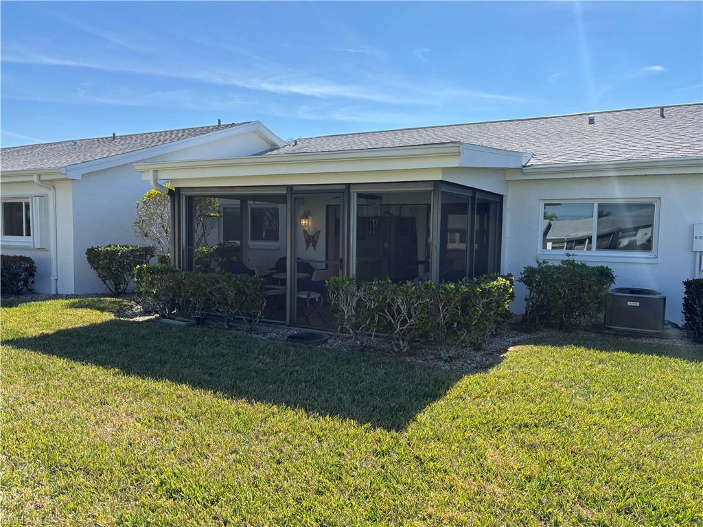 1515 Edgewater CIR