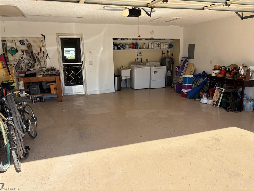 1515 Edgewater CIR photo 30