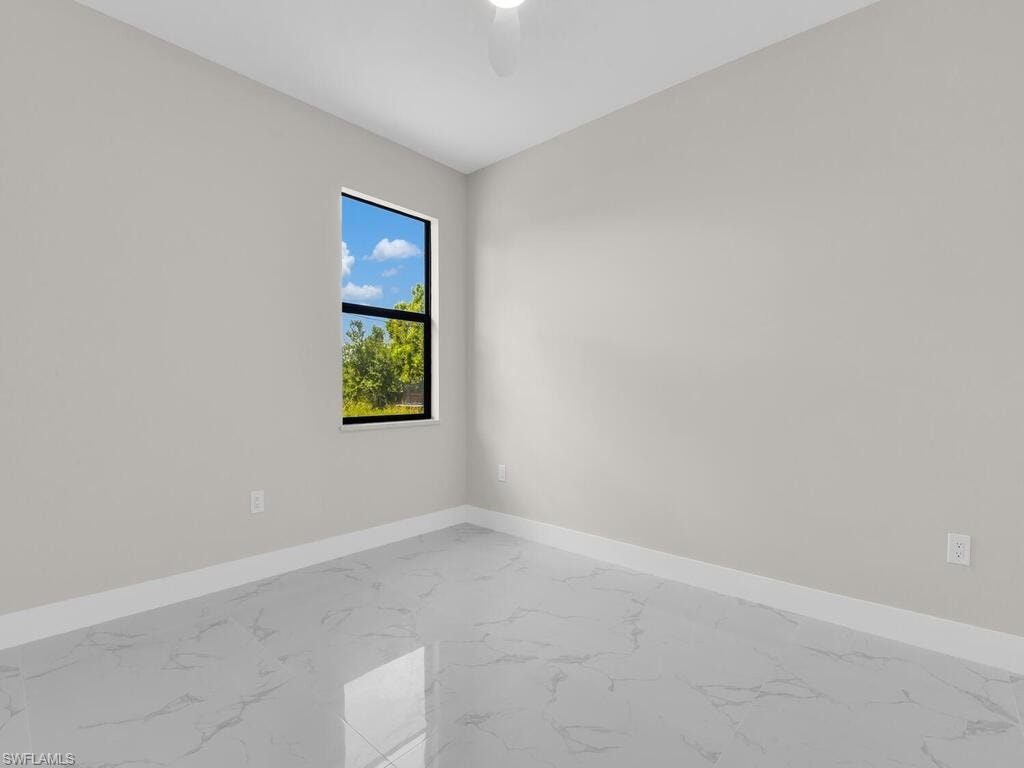 503 LINCOLN BLVD photo 17