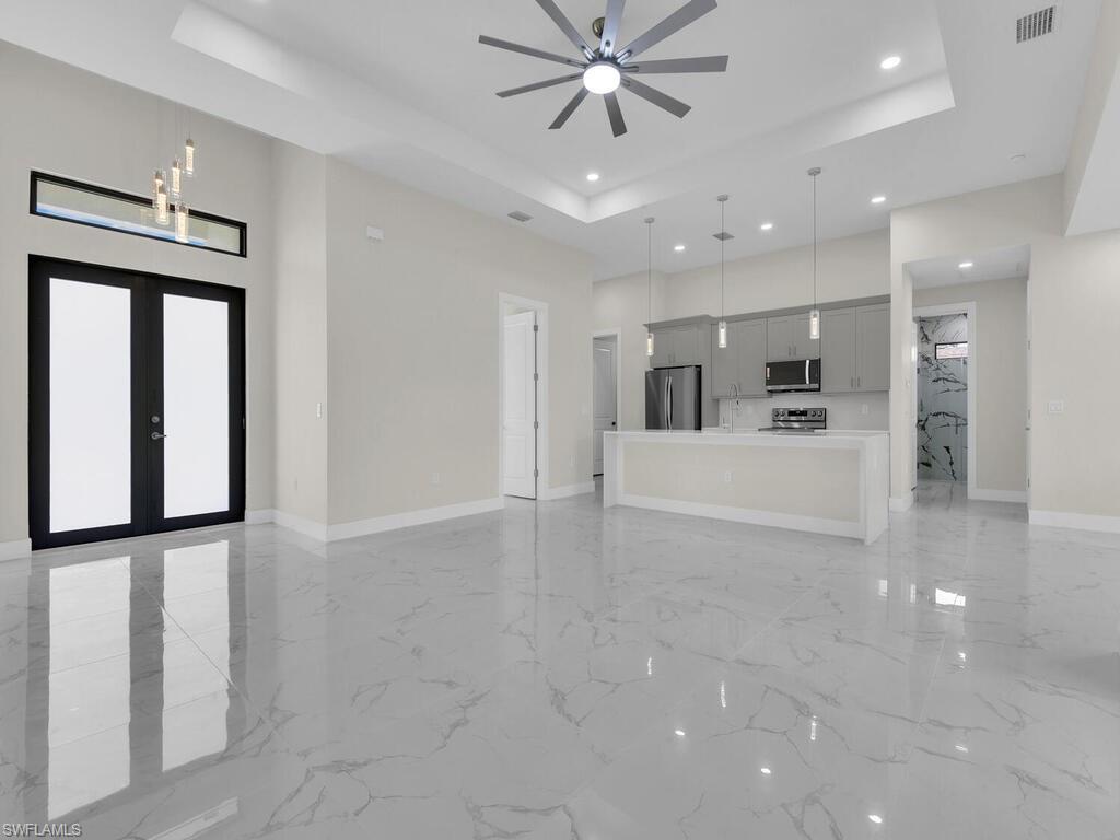 503 LINCOLN BLVD