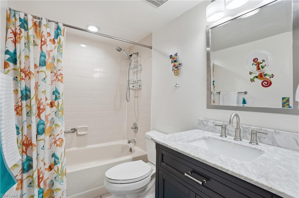 5625 Trailwinds DR 411 photo 12