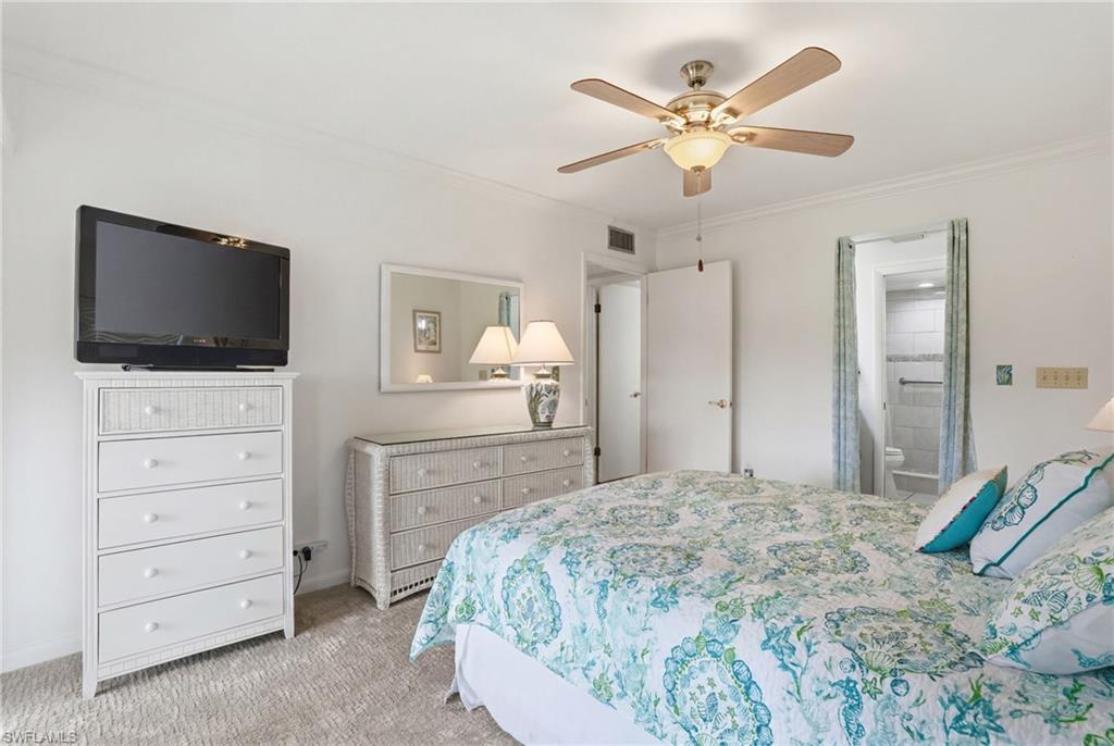 5625 Trailwinds DR 411 photo 9