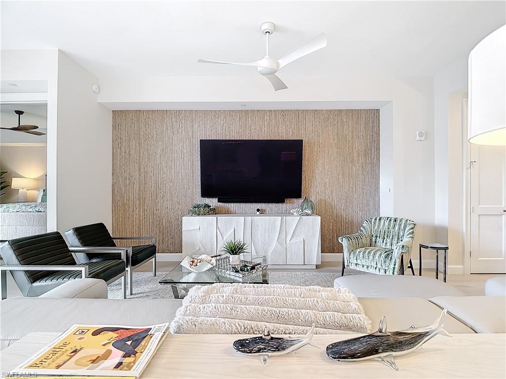 Living room with ceiling fan