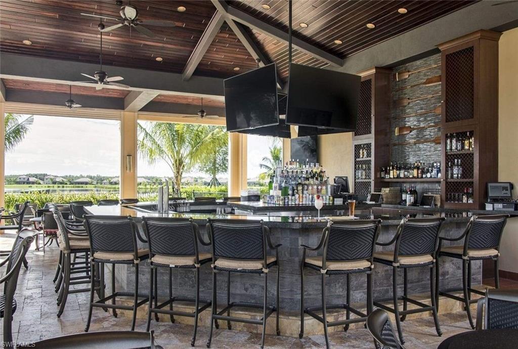 Pool Bar and Resturant