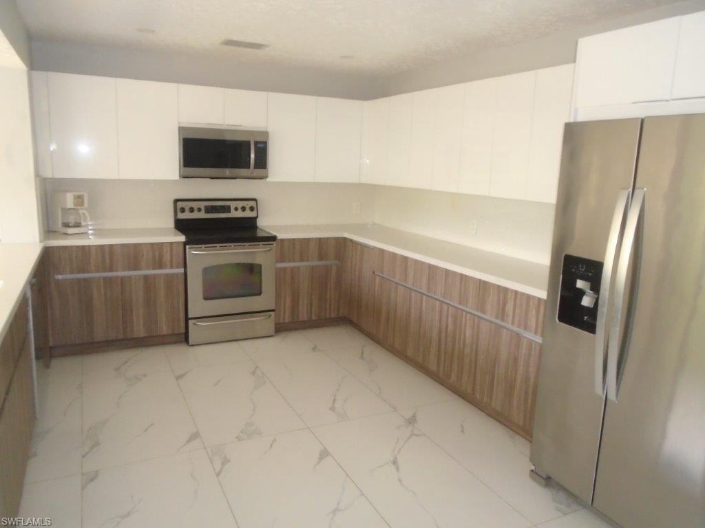 1401 Everest PKWY photo 6