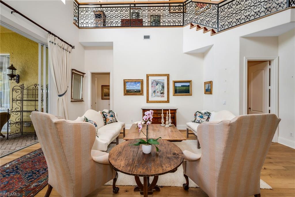 8572 Bellagio DR