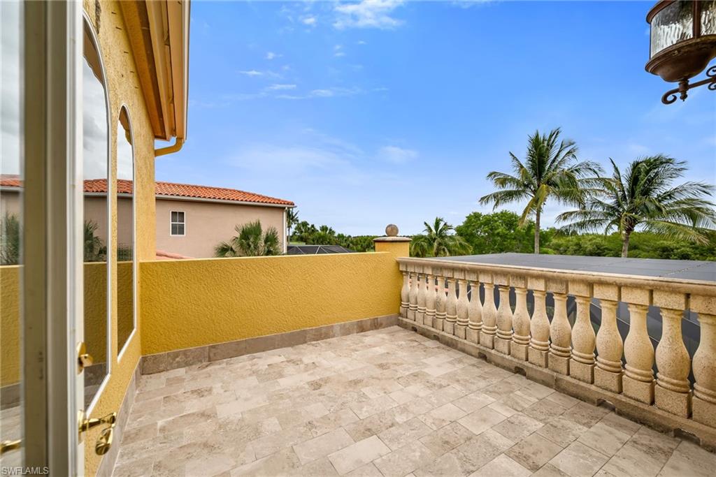 8572 Bellagio DR photo 18