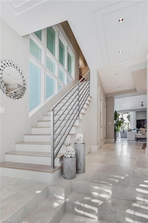 32 6th ST S
