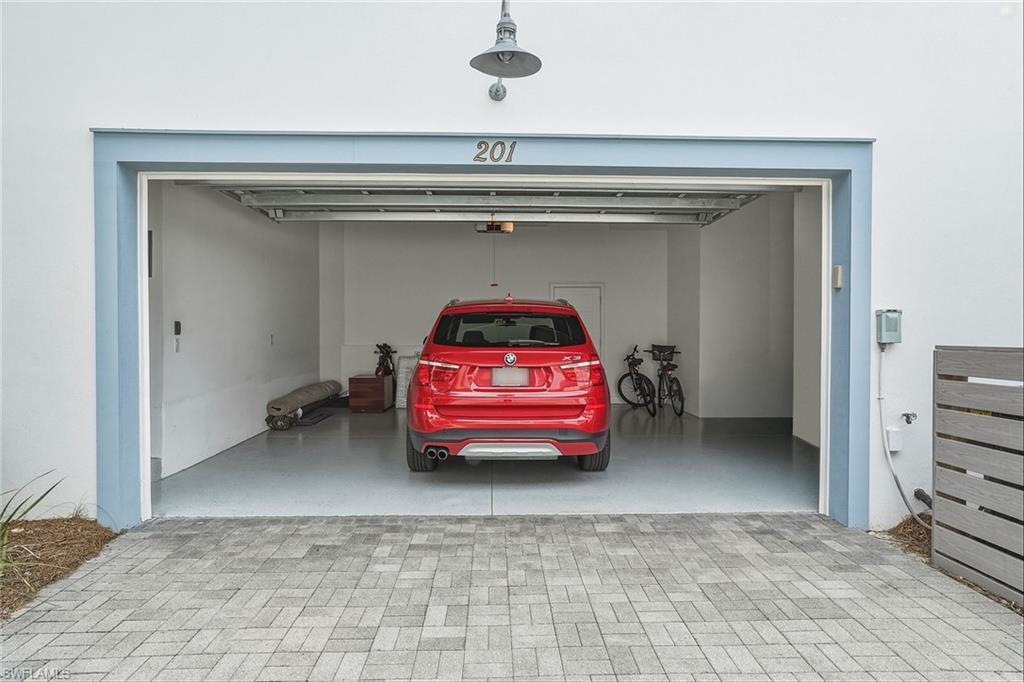 6561 Dominica DR 201 photo 31