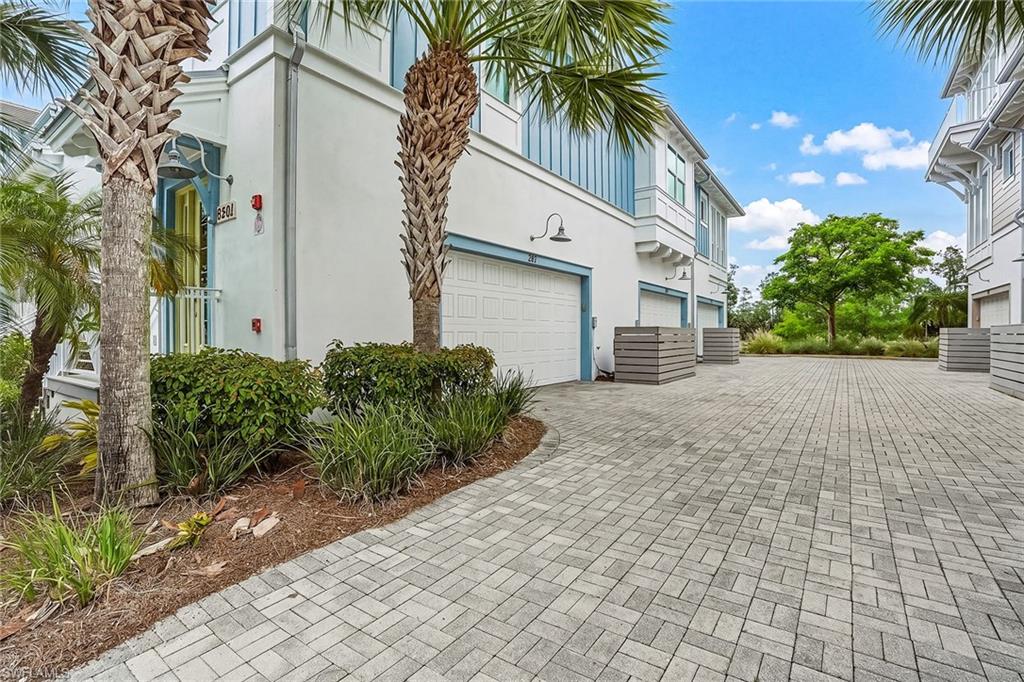 6561 Dominica DR 201 photo 29