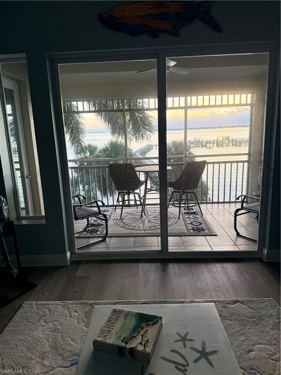 SLIDERS OFF FAMILY ROOM TO SCREENED LANAI