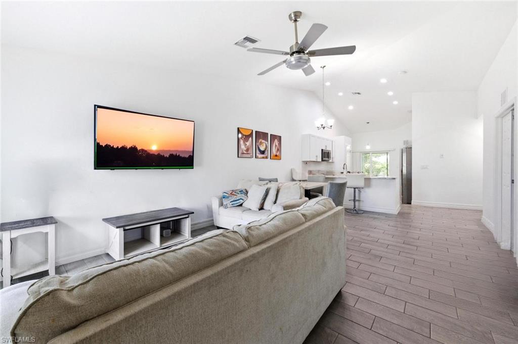 2308/2310 Haviland AVE S photo 16