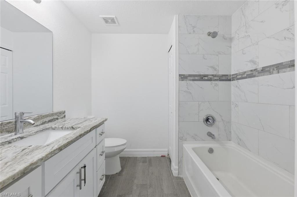 2308/2310 Haviland AVE S photo 9