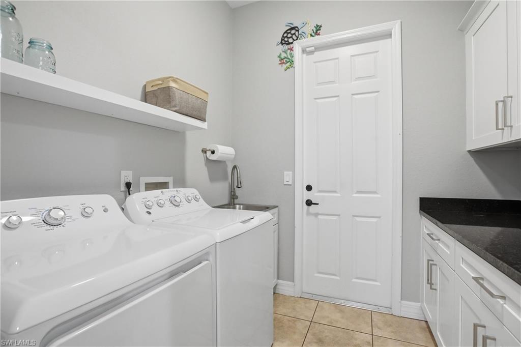2400 SW 39th TER photo 31