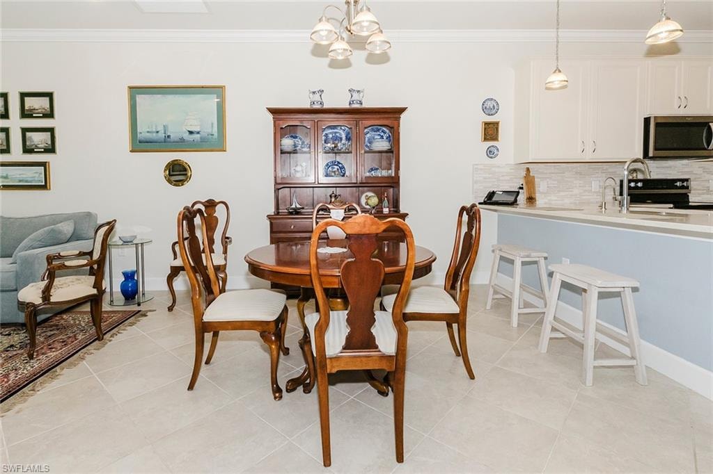 5872 Mayflower WAY photo 7