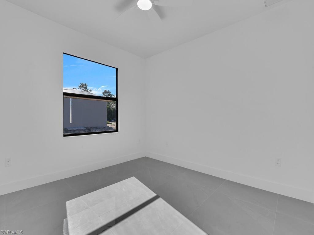 4709/4711 21 ST SW photo 17